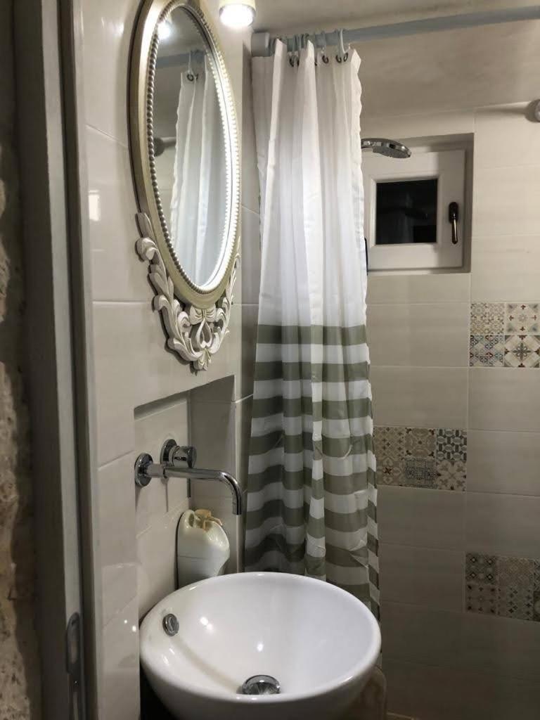 Ferienwohnung Trullo Dell' Edera Con Piscina Privata Alberobello Exterior foto